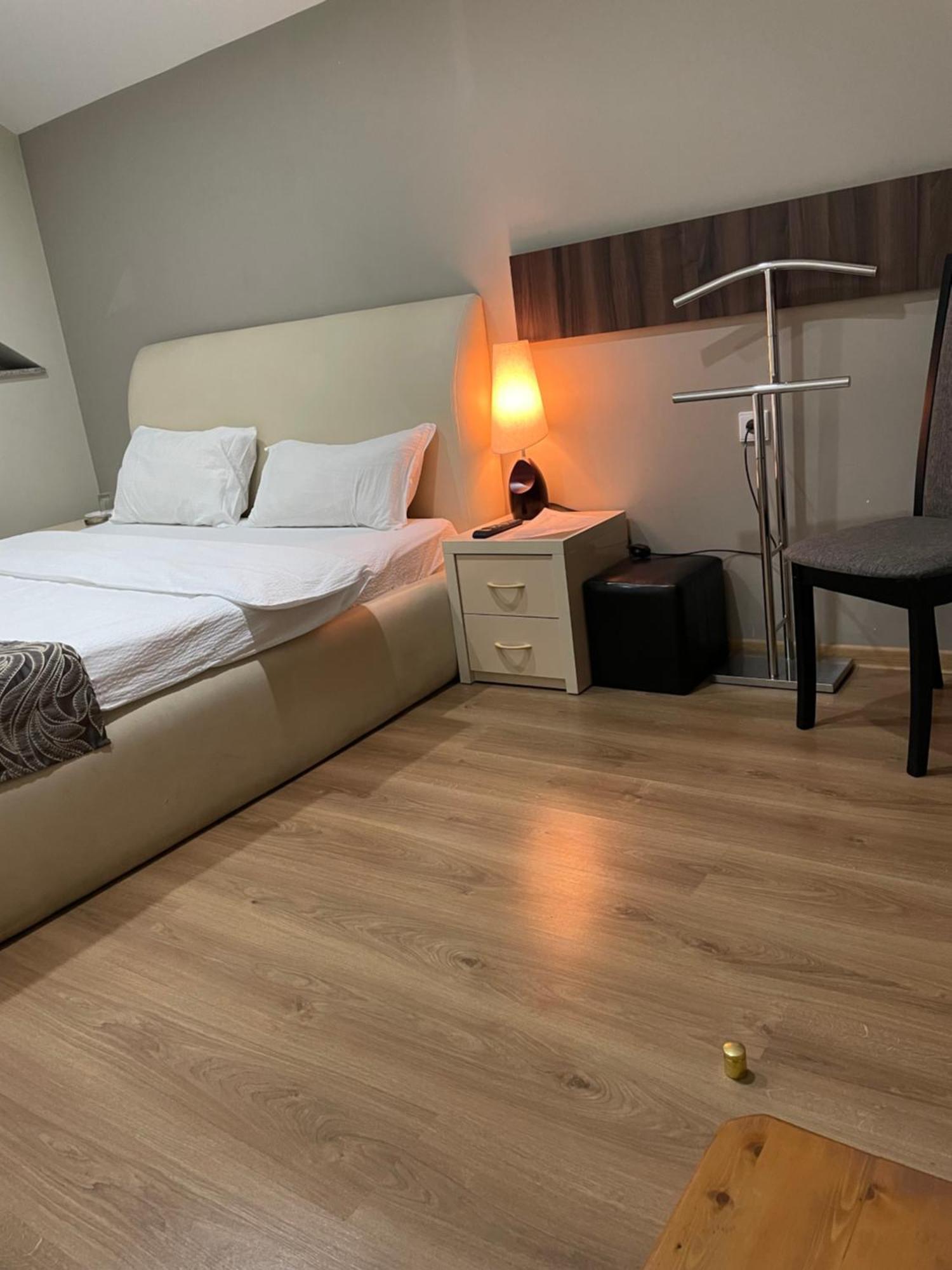 New Hotel Тбилиси Екстериор снимка
