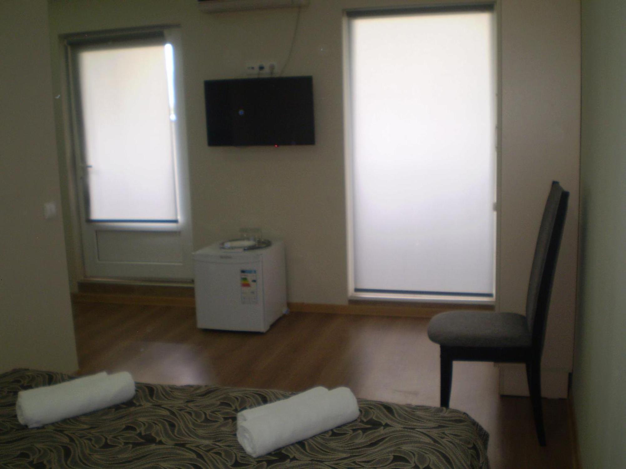 New Hotel Тбилиси Екстериор снимка