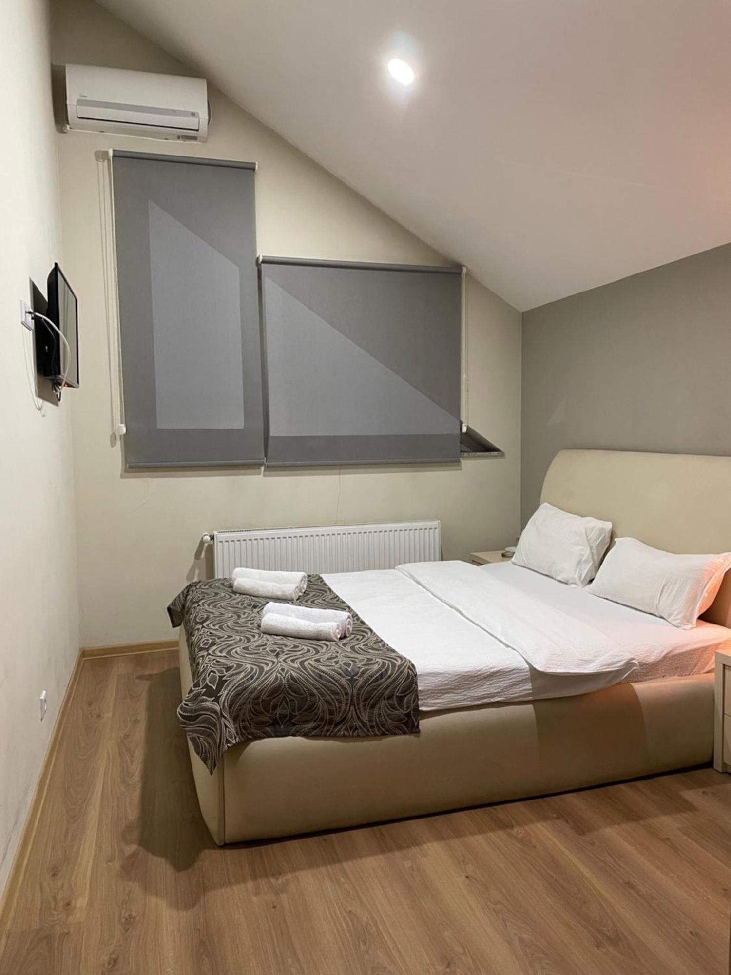 New Hotel Тбилиси Екстериор снимка