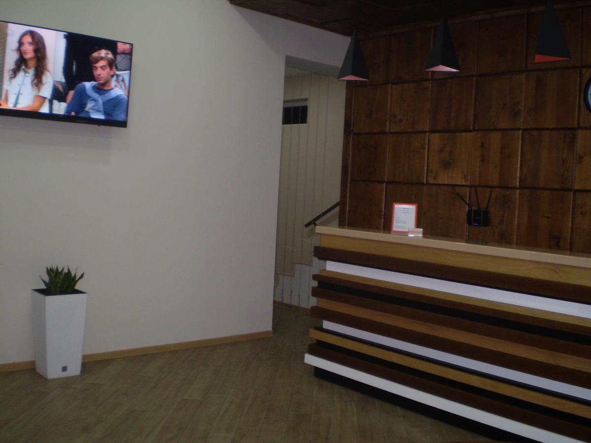 New Hotel Тбилиси Екстериор снимка