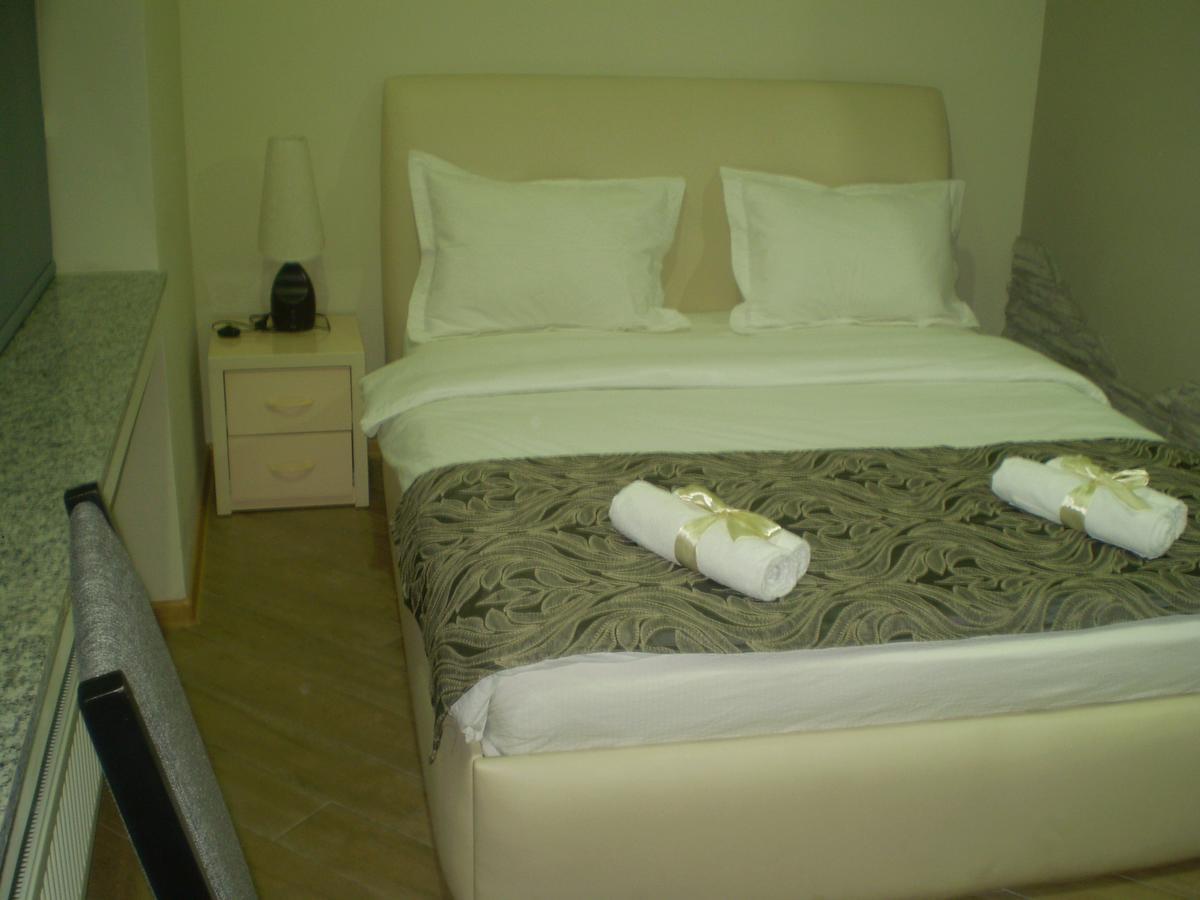 New Hotel Тбилиси Екстериор снимка